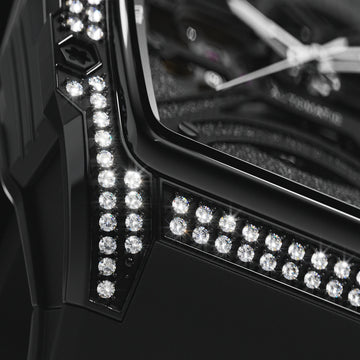 Diamond-Set Bezel Diamond-Set Bezel